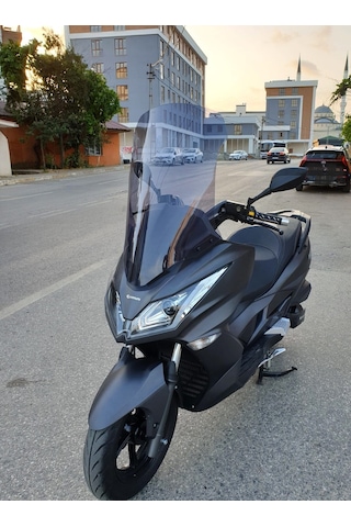 Motocam Kanuni Reha 250 Ön Cam 2022-2026 Model 72cm Füme Renkli 4mm Uzun