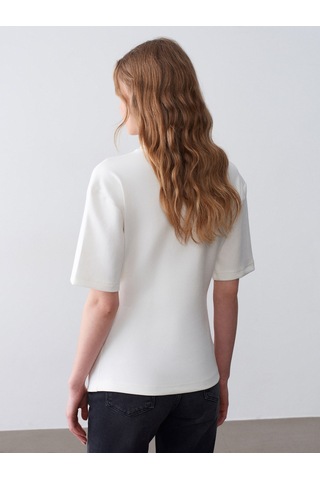 Dilvin 32445 Aksesuar Detaylı Basic T-shirt-ekru