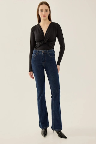 Hiccup V Yaka Uzun Kollu Slim Fit Bodysuit Siyah