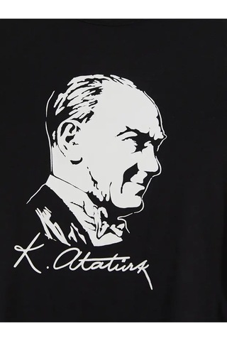 Hipatu Uzun Kollu Atatürk Baskılı Tişört Siyah