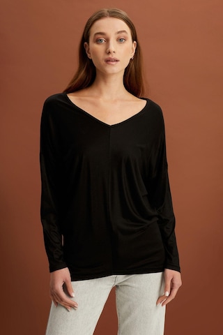 ALEXANDERGARDI V YAKA YARASA KOLLU BLUZ (B22-153100)