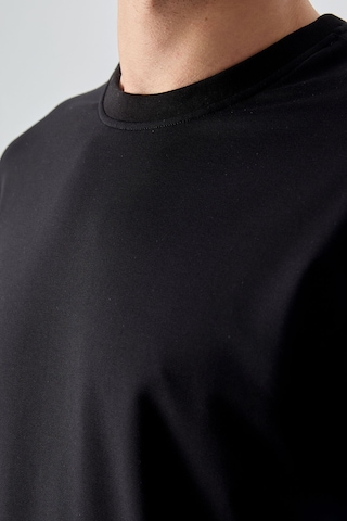 Tommy Life Siyah Pamuk Yumuşak Dokulu Standart Fit Basic Erkek Sweatshirt - 88363 Siyah