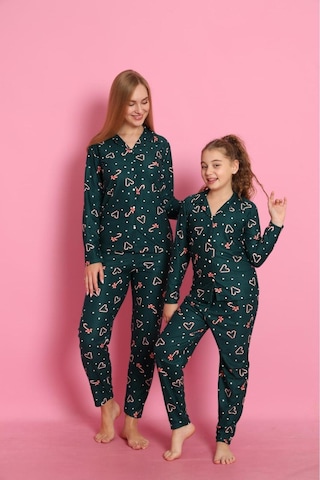 Free Beka Yılbaşı Desenli Uzun Kollu Önden Düğmeli Gömlek Yaka Anne Kız Pijama Takımı Yeşil