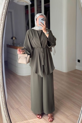 Ka Hijab Kol Detaylı Dökümlü Üçlü Takım - Haki