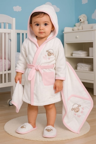 Sevimli Kuzu Nakışlı Bornoz Seti %100 Pamuktan. 4 Parça 0-3 Yaş Beyaz - Pembe
