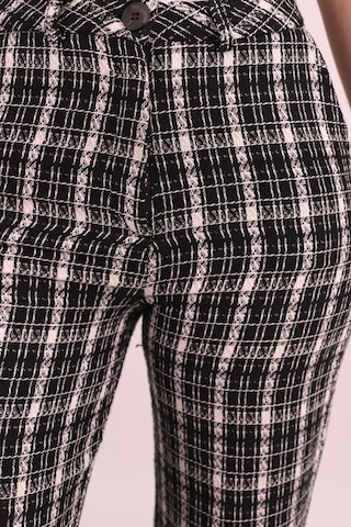 Armonika Kadın Siyah Ekose Desen Yüksek Bel Bol Paça Pantolon Arm-26k136040