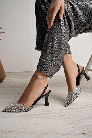 Nesilshoes Nesil Shoes Uraz 451 Siyah İncili Lastikli Kadın Sandalet