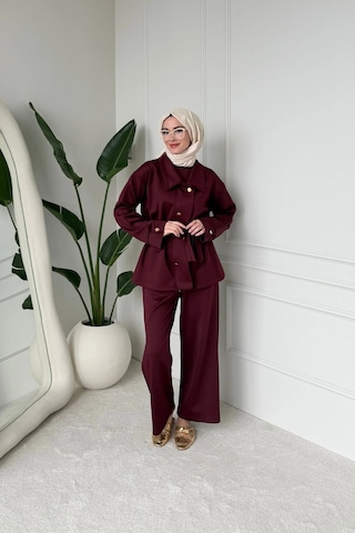 Mihran Butik Sophie Model Bel Kemer Ve Düğme Detaylı Kadın Takım Bordo Çok Renkli