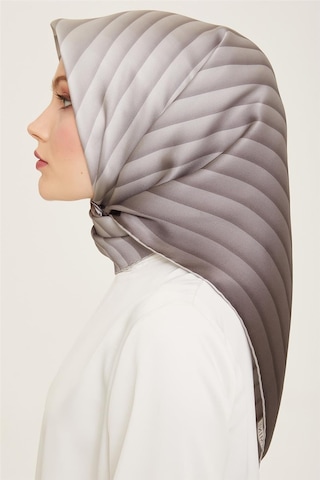 Armine Sura İpek Eşarp 24ya9150 87 - Desenli