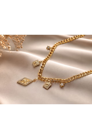 Kadın Gold Renk Çelik Zincir Kolye- Taşlı Yıldız Ve Geometrik Charm Detaylı Şık Kolye Altın