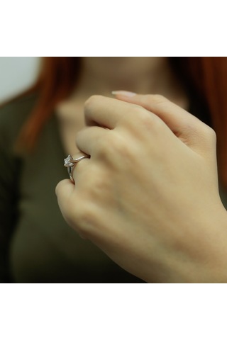 Lova F Renk 0,30 Karat Pırlanta Tektaş Yüzük - 1050081
