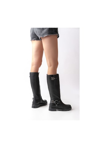 02-312 Siyah Toka Aksesuarlı Fermuarlı Günlük Kadın Çizme Resimdeki Renk