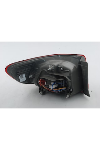 Cn Sağ Stop Dış Duylu Toyota Corolla 2010-2013 Uyumlu 8155102650