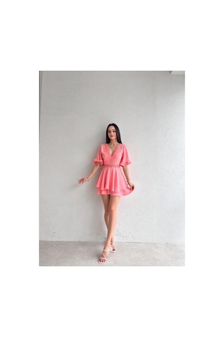 Munora Butik Sırt Dekolteli Brode Detaylı Pembe Tulum Elbise Pembe Pembe