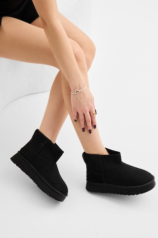 Kalın Poli Taban Süet Görünümlü Kadın Siyah Günlük Bot Tbldy535 Siyah