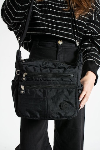 Baginn Klinkır Kadın Postacı Çanta Çok Cepli Kapaklı Model 30 20 Cm Su İtici Çapraz Askılı Postacı Çanta Siyah