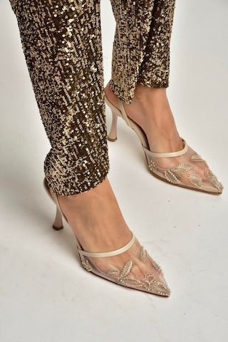 Fox Shoes Y752076315 Bej File Boncuk İşlemeli İnce Topuklu Kadın Ayakkabı