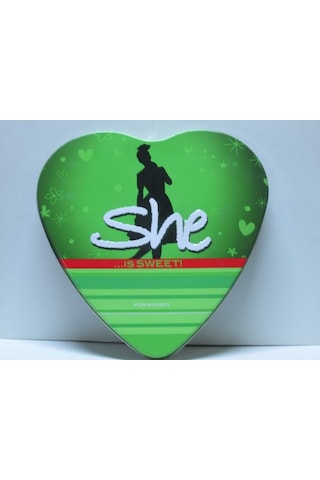 She Is Sweet Kadın Parfüm EDT 50 ML + Sprey Deodorant 150 ML + Vücut Kremi