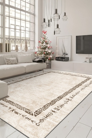 Zeminde Geleneksel İzler Geometrik Motifli Bej Renkli Kaymaz Taban Halı Bej