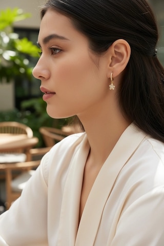 Altın Taşlı Yıldız Model Halka Küpe