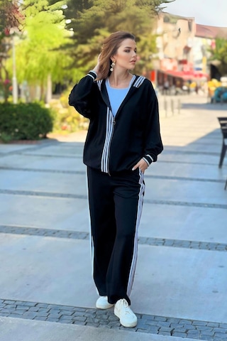 Yanları Şeritli Kapüşonlu Takım Siyah
