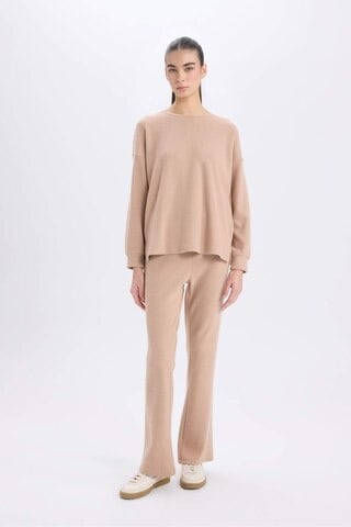 DeFacto Fall in Love Pijama Takımı Regular Fit Basic Düz Uzun Kollu Üst Geniş Bol Paça Alt D2259AX24WNBG400 Bej