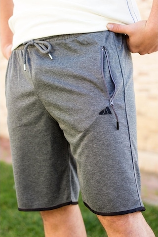 Erkek Gri Petek Kumaş Cepli Gizli Fermuarlı Ipli Bermuda Şort