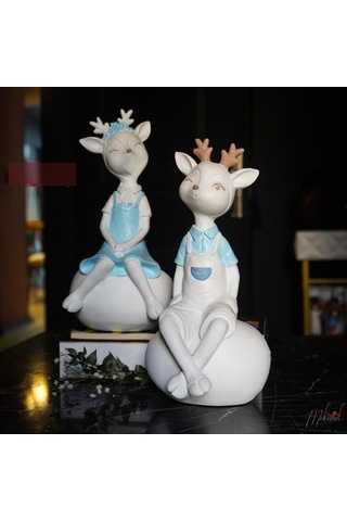Sevimli Geyik Figürleri Mavi Kıyafetli 2 Adet El Yapımı Reçine