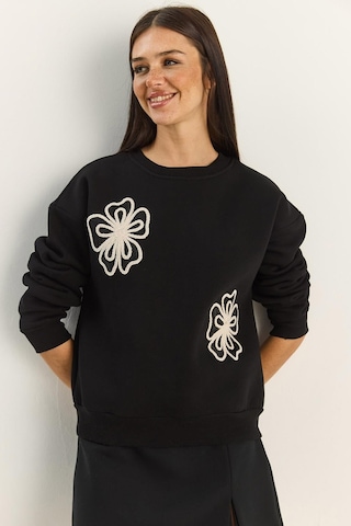 Shade Kadın Bisiklet Yaka Çiçek Nakışlı Üç İplik Şardonlu Sweatshirt 60601045 - Siyah