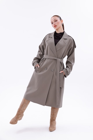 Kadın Trençkot Model Kaban Çağla