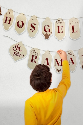 Hoşgeldin Ya Şehr-i Ramazan Flama Duvar Süsü Ramazan Süsü Hasır İp İle Gönderilmektedir Karışık Renkli