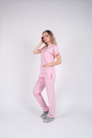 Pembe Likralı Kadın Hemşire Ve Doktor Forması Takımı Scrubs Hastane Üniforması