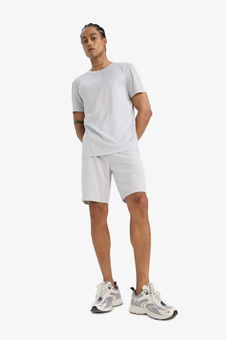 Defacto Defactofit Standart Fit Sporcu Kısa Paça Şort E9753ax25augr184 Gri
