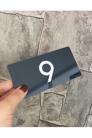 Minimal Parlak Antrasit Pleksi Kapı Numarası