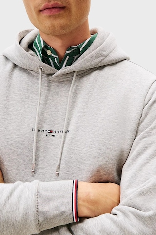 Tommy Hilfiger Erkek Sweat Mw0mw32673 P01 Gri Gri