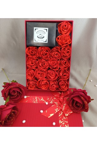 Kutuda Solmayan Güller 18 Adet Yapay Gül Kırmızı Aksesuar Hediyelik Kutulu Kutu Gül Kutusu
