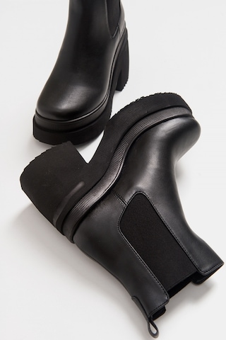 Luvishoes Emma Siyah Cilt Kadın Bot Siyah
