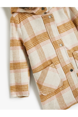 Koton Oversize Kaban Kapşonlu Suni Kürk Detaylı Çıtçıt Kapaklı Cepli Ekru Ekose 4wkg00002aw 4WKG00002AW0C1 Ekru