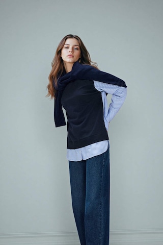Defacto Regular Fıt Bisiklet Yaka Sweatshirt Kumaşı Sweatshirt Tunik G9278ax26spnv243 Lacivert-nv243