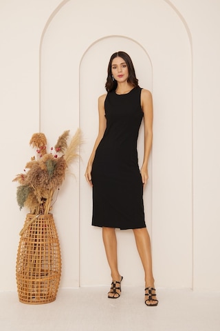 Siyah Yırtmaç Detaylı Kolsuz Elbise Dm1032