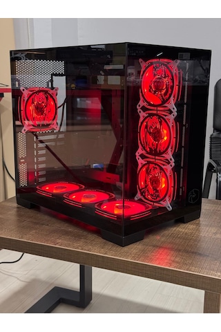 Gametech Anime Karakterli 7 Rgb Fanlı Akvaryum Kasa Siyah