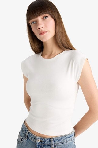 Defacto Slim Fit Dar Kesim Bisiklet Yaka Basic Düz Modal Kısa Kollu Tişört F0685ax25auer105 Ekru