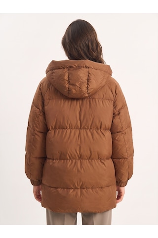 Onloox Kadın Kahverengi Kahverengi Polyester Yarasa Kol Oversize Kapüşonlu Detaylı Fermuarlı Şişme Mont