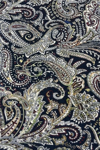 Nevra Dertsiz Masa Örtüsü 140x180 Cm Lacivert