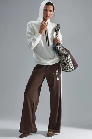 Hiccup Modal Dokulu Kapüşonlu Sweatshirt Ve Şerit Detaylı Pantolon Takımı Bersan Collection Beyaz