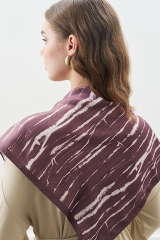 Desenli Orta Boy Saten Fular Vıe Vıe