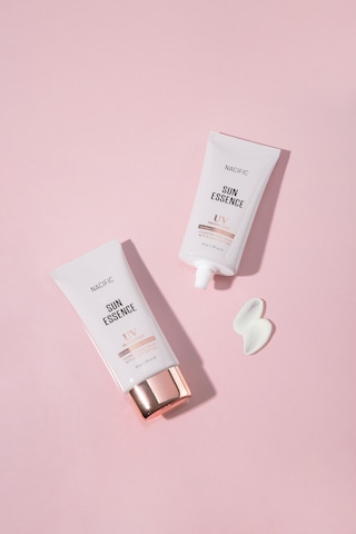 NACIFIC Sun Essence SPF50+ PA++++ ,  Hafif Dokulu Güneş Koruyucu + Nemlendirici Esans