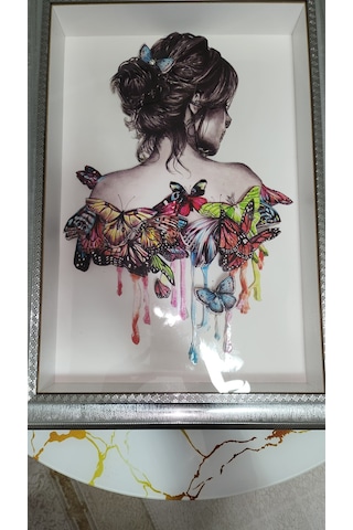 Kelebekli Kız 35 X50 Rölyef Tablo