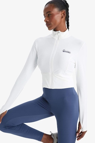 Defacto Defactofit Slim Fit Dar Kesim Dik Yaka Baskılı Fermuarlı Hırka E7717ax25auwt34 Beyaz
