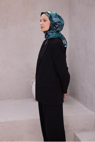 Belli Tivil Saf İpek Eşarp 4225 - 80 Siyah Yaprak Desen Siyah